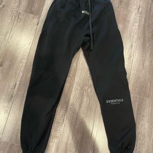 ESSENTIALS Fear of God SWEATPANTS